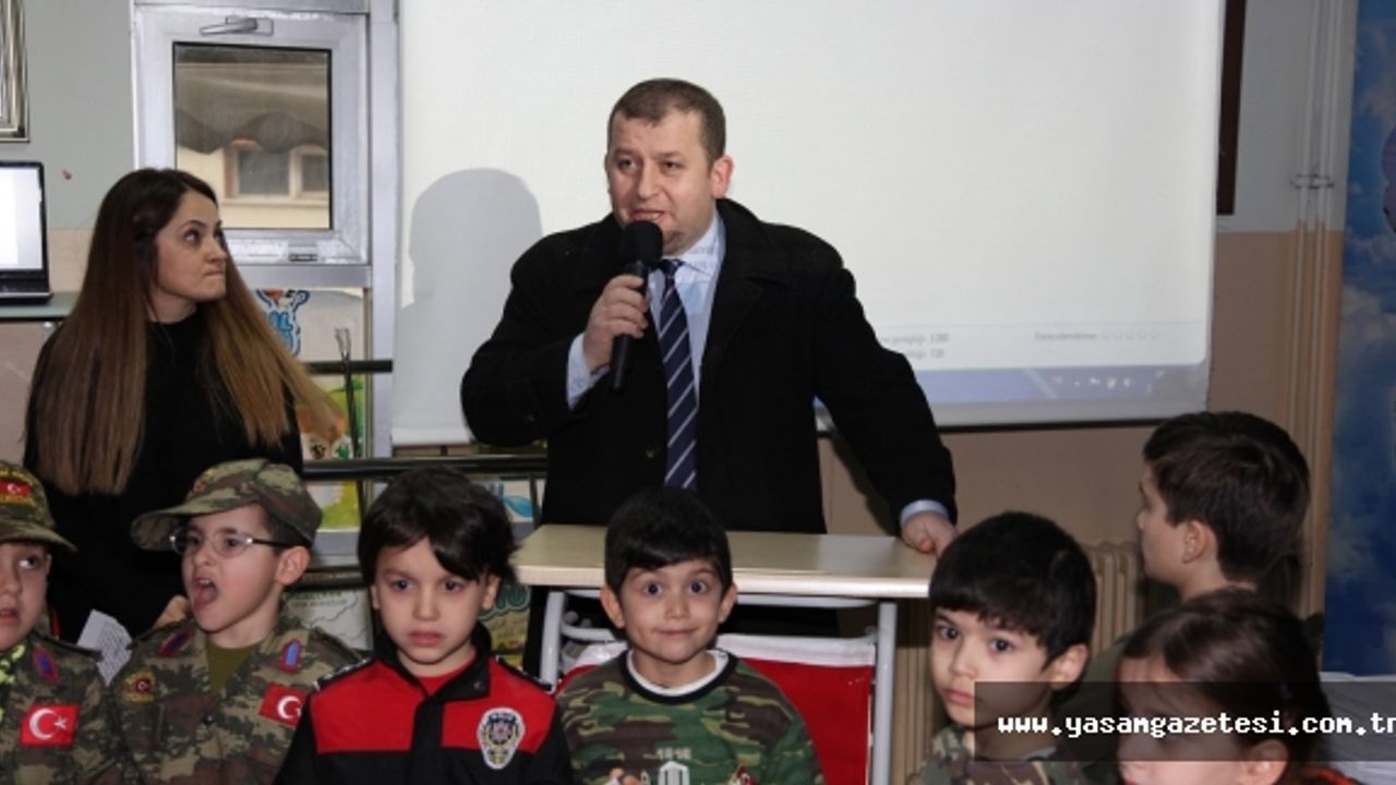 SİYAVUŞPAŞA İLKOKULU’NUN MİNİK KALPLERİ MEHMETÇİK İÇİN ATIYOR