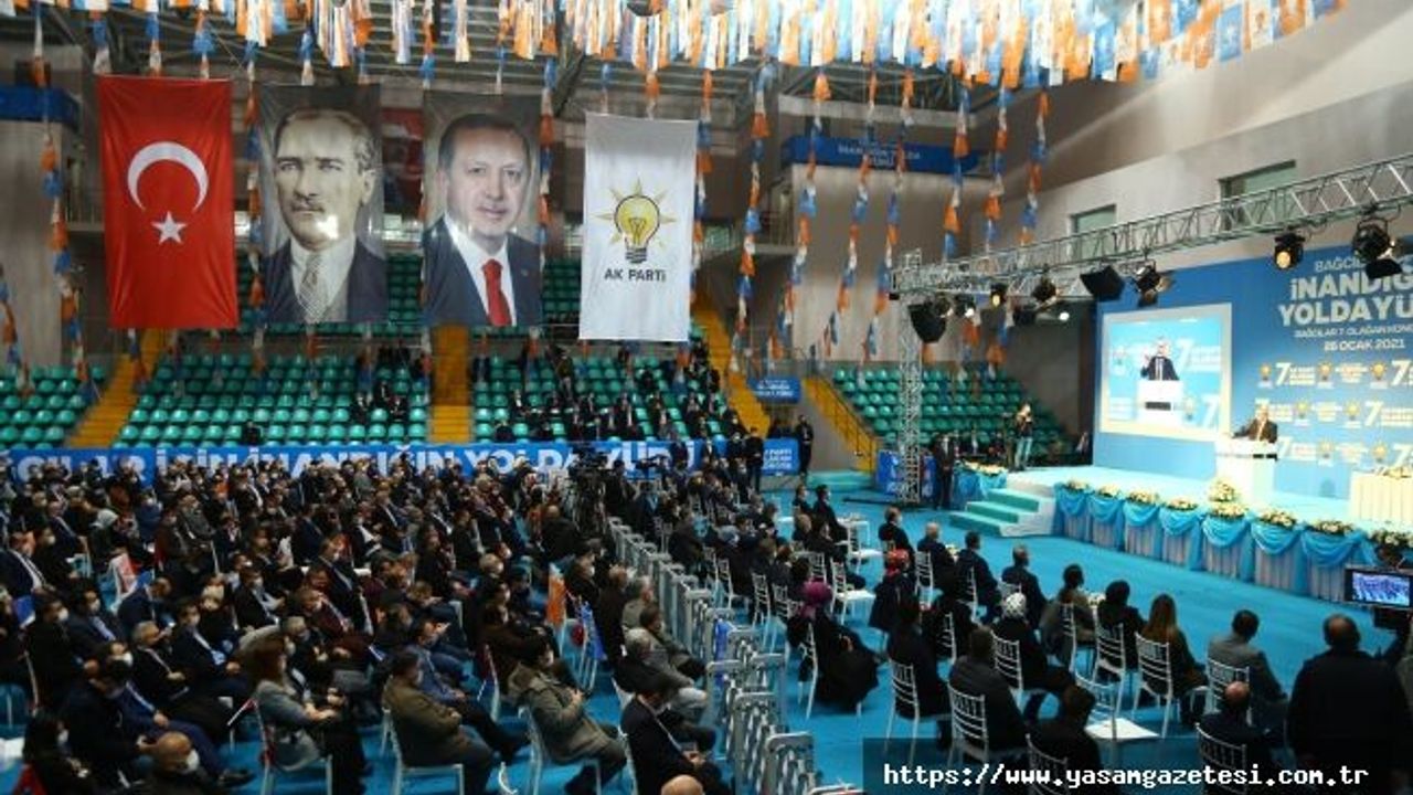 AK Parti 7. Bağcılar Olağan Kongresi’nde yeni başkan Rüstem Tüysüz seçildi