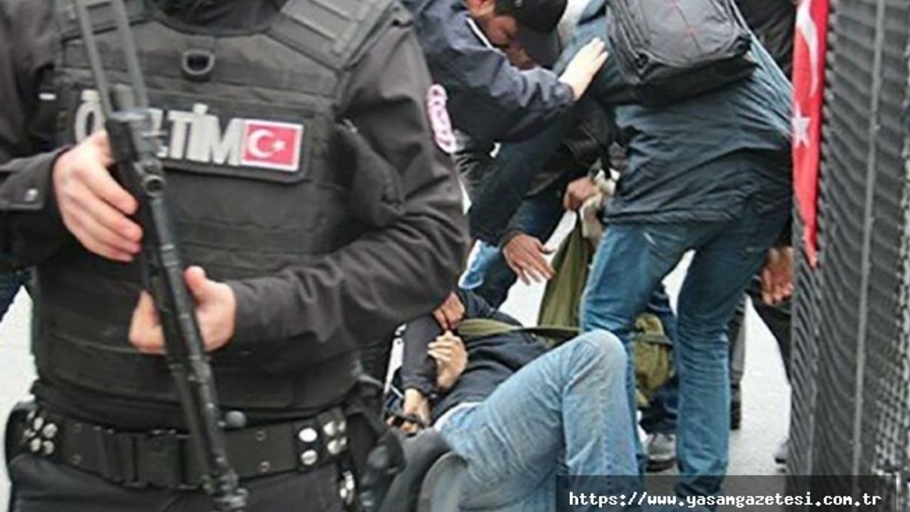 Gazeteciye ters kelepçeye 15 bin TL tazminat