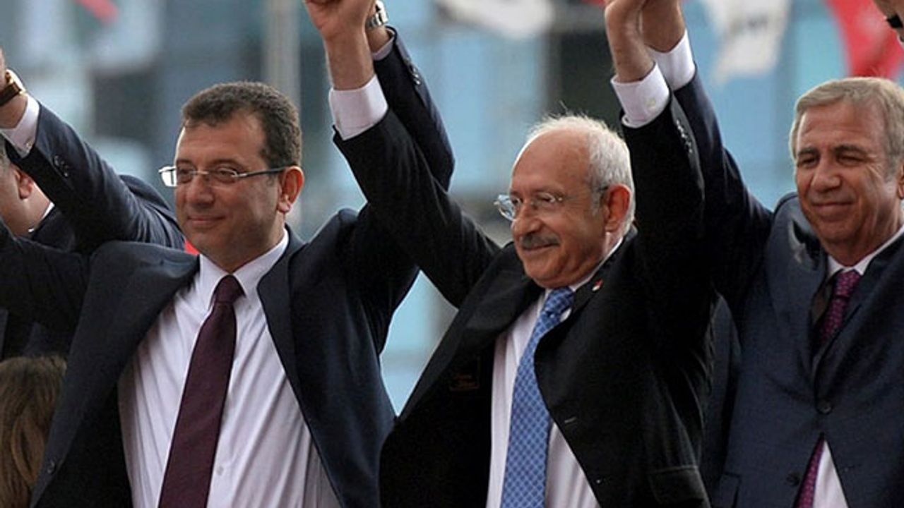 Kılıçdaroğlu "Benimle misiniz? Diye sordu, "Yanındayım" etiketi gündem oldu