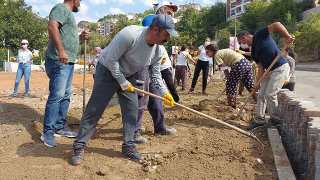 Komünist Başkan Maçoğlu: 40 günlük işi halk 1 haftada bitirdi