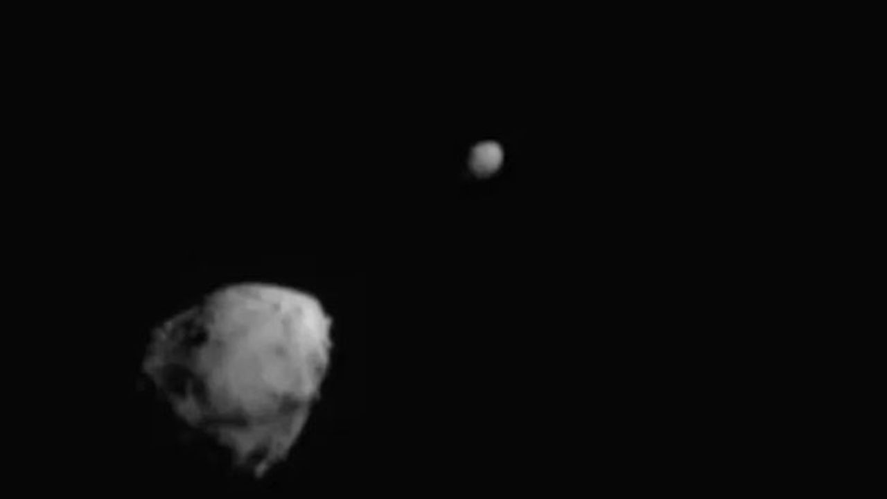 NASA Dart misyonu ile dünyaya gelen asteroidin yönünü değiştirdi