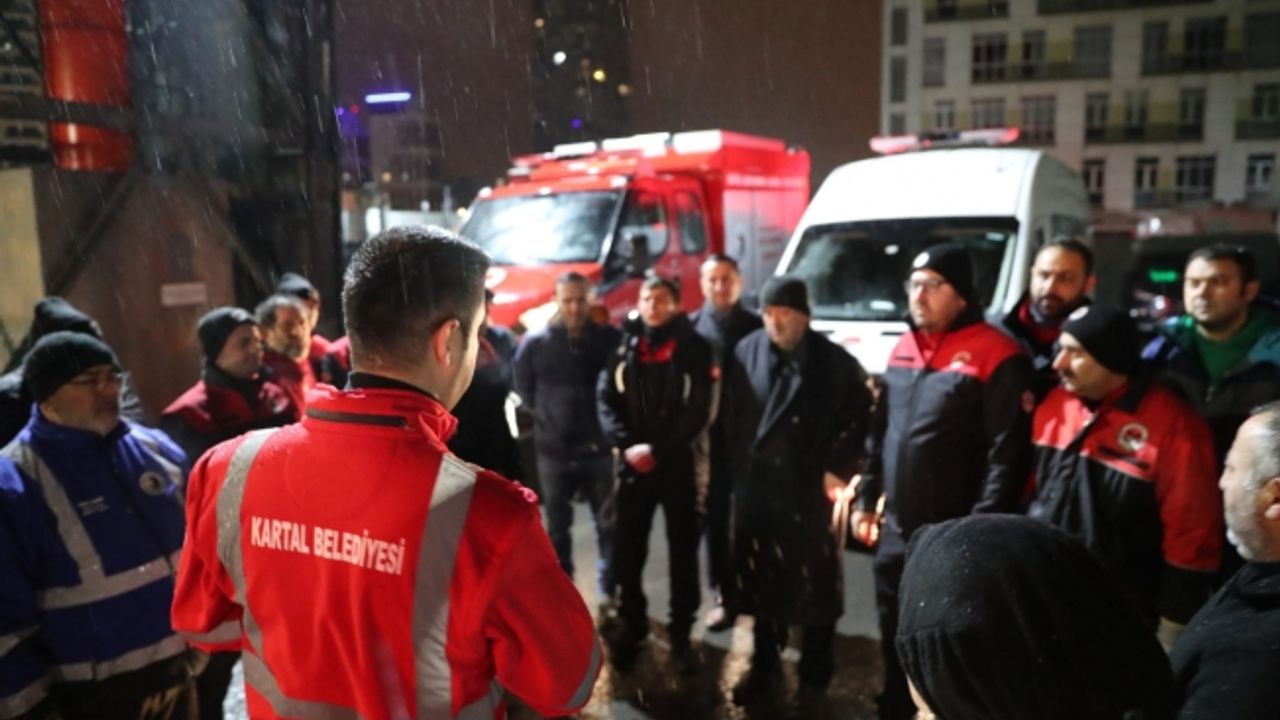 Kartal Belediyesi depremzedeler için yola çıktı