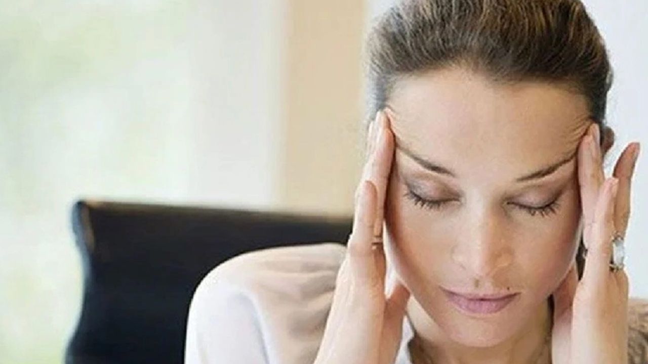 Baş ağrısına sebep olan, migreni tetikleyen gıdalar listesi açıklandı