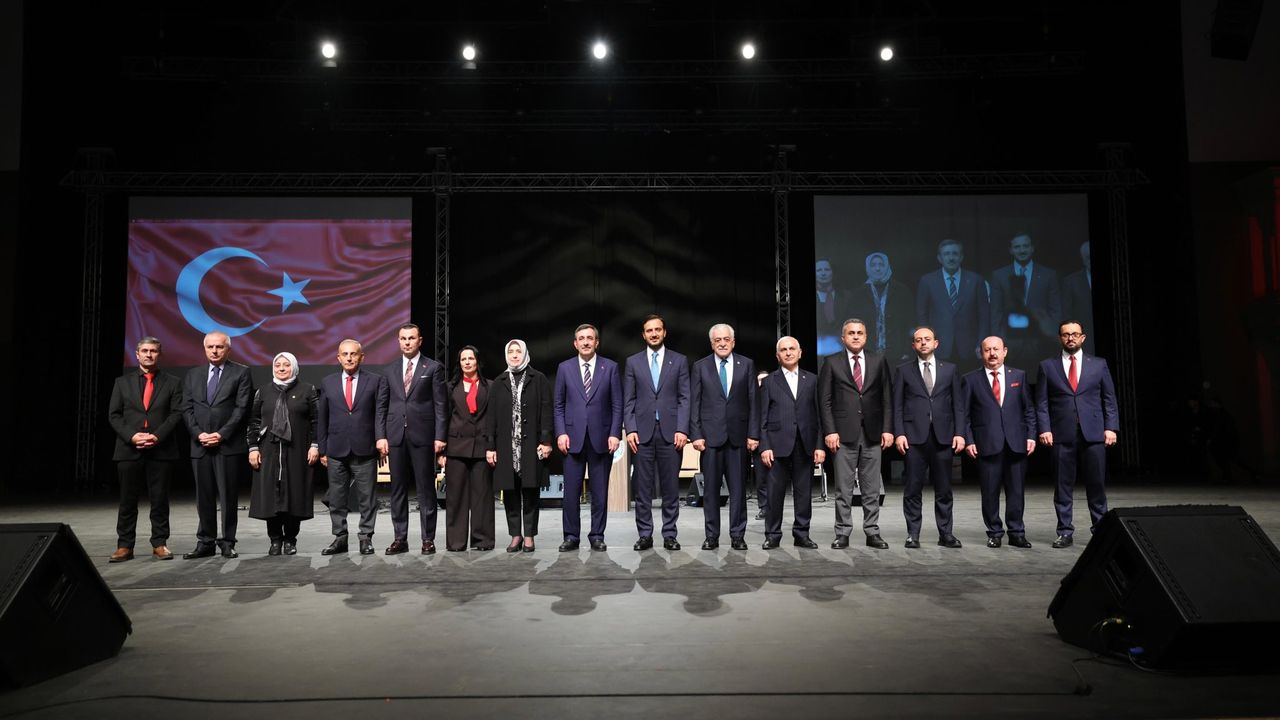 Küçükçekmece’de Dayanışmanın Kalbi Attı: KÜDEF’in “Kan Kardeş Oluyoruz” Projesi 8 Binden Fazla Gönüllüyü Buluşturdu