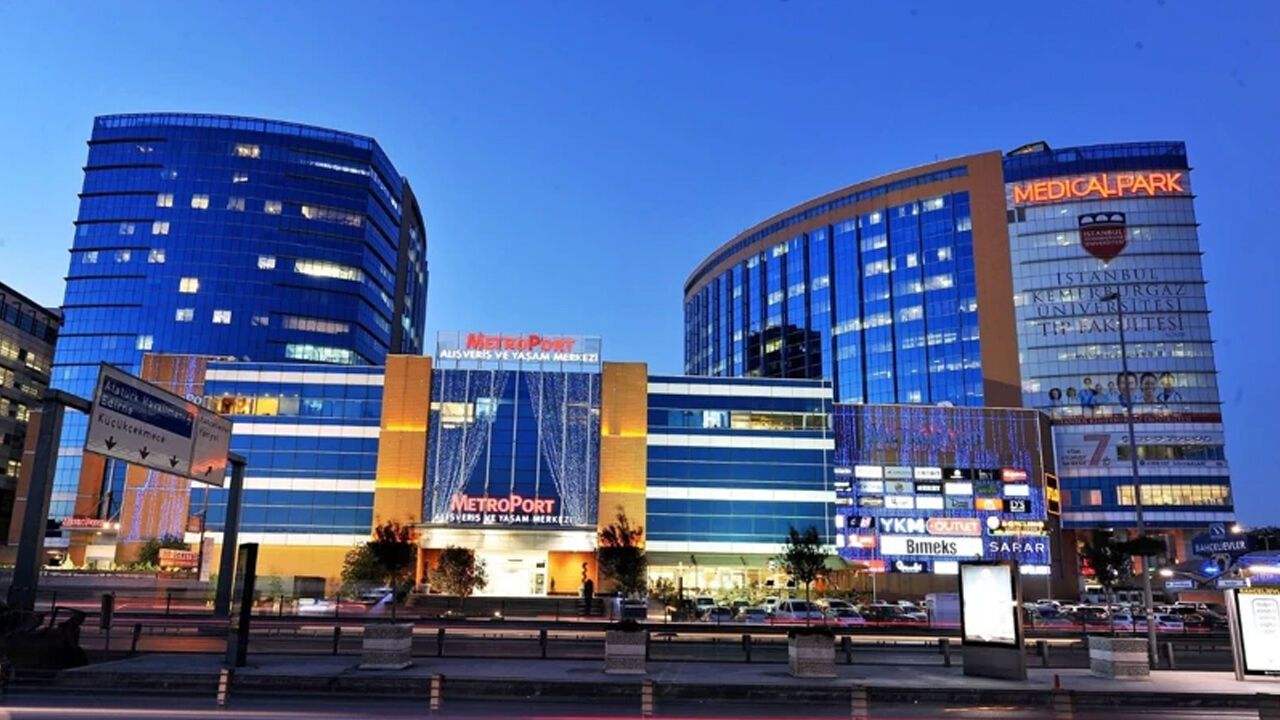 Usulsüz Vatandaşlık Soruşturmasında Dev İsimler ve 88 Şüpheli Belli Oldu: Gül ve Beyaz İnşaat Sahipleri de Listede!
