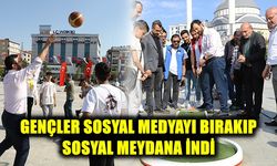 Gençler, sosyal medyayı bırakıp sosyal meydana indi