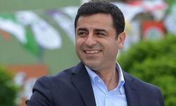 Selahattin Demirtaş'ın yeni imajı: İranlı kadınlar için saçlarını kazıttı
