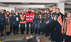 Akpolat: Acil Durum Ekiplerimiz Deprem Bölgesine Doğru Yola Çıktı