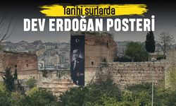 İstanbul'un tarihi surlarında dev Erdoğan posteri