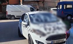 Bursa'da bir arabaya sprey boyayla 'Karımı aldattım' yazıldı