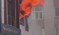 Küçükçekmece Yeşilova'da yangın; 3 kişi mahsur kaldı