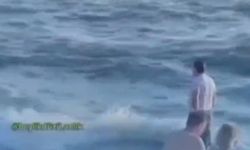 Beylikdüzü Gürpınar sahilde namaz kılan adam sosyal medyada