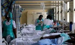 Kenya'da gizemli hastalık; Yürüyemeyen kız öğrenciler hastaneye kaldırıldı