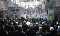 Çekmeköy'de camide siyaset