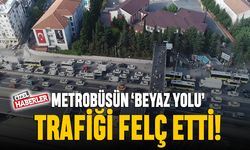 Metrobüs’ün ‘Beyaz Yolu’ trafiği felç etti