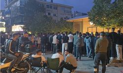 IPhone'cular gece yarısı kapıya dayandı