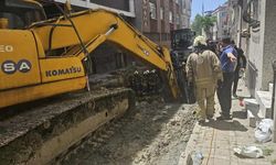 İstanbul Bayrampaşa’da Yol Çöktü: Bir İşçi Göçük Altında Kaldı