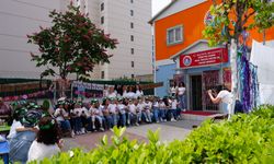 Miniklerden annelerine sevgi dolu sürprizler