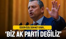 Özgür Özel'den otizm sempozyumunda net uyarı; Biz AK Parti değiliz