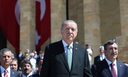 Alışkanlık oldu; Anıtkabir'de yine Erdoğan sloganları