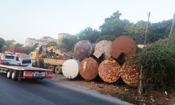 Küçükçekmece’de tehlike saçan cadde: Vatandaşlar önlem bekliyor