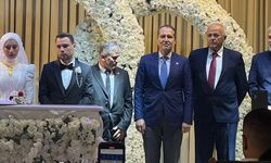 Yılın Düğünü: Efe ve Ayşenur’un Nikâhında Siyaset ve Dostluk Buluştu