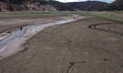 İstanbul'da Ürküten Görüntü; Sazlıdere Barajı Kuruyor!