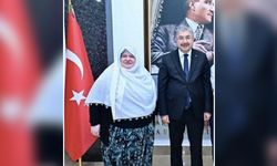 AK Partili Başkanın Kıyafetini Hedef Alan İsim Tutuklandı: Zeynep Güneş'ten 'Sivil Anayasa' Çağrısı