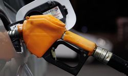 Akaryakıta zam geldi; Bakan Şimşek'ten kritik açıklamalar