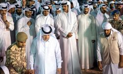 Katar’daki şehitlerimiz cenaze töreninde tartışmalı görüntü