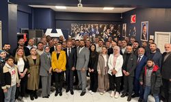 Küçükçekmece’de Anahtar Parti Saha Kadroları Eğitiliyor