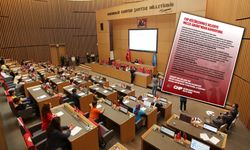 CHP Küçükçekmece Meclis Grubu'ndan Sert Bildiri: "Genel Başkanımız Özgür Özel'dir, Geri Adım Yok!"