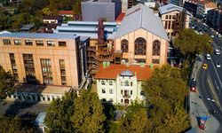 İstanbul Bilgi Üniversitesi Kapatıldı: Mezuniyete İki Hafta Kala Öğrenciler Büyük Şok Yaşıyor!