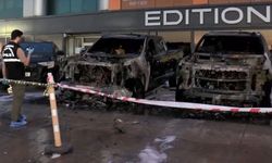 Bakırköy'de Lüks Galeri Yangını: 50 Milyon TL’lik Araçlar Kül Oldu