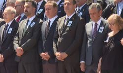 "Mutlak Butlan" Sonrası İlk Temas: Kılıçdaroğlu ve Özel, Orhan Sür’ün Cenazesinde Yan Yana Geldi!