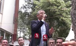 Özgür Özel Burdur’da Sandalyeye Çıktı: "Gerekirse Portakal Kasasına Çıkar, Yine Milletle Buluşuruz!"
