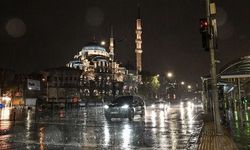 AKOM'dan İstanbul İçin Kritik Uyarı: Sağanak Yağış ve Fırtına İçin Saat Verildi!