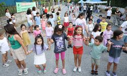 Küçükçekmece'de 'Sokakta Oyun Var' Etkinlikleri Renkli Görüntülerle Başladı