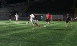 Avcılar’ın mahalleleri yeşil sahada kozlarını paylaşıyor