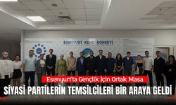 Esenyurt'ta Gençlik İçin Ortak Masa: Siyasi Partilerin Temsilcileri Bir Araya Geldi