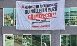 Üsküdar Belediyesi'nde Seçim Öncesi Gece Yarısı Hareketliliği: Sinem Dedetaş Posteri İndirildi