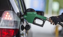 Akaryakıtta Çifte Rekor: Benzin ve Motorine Dev Zam Geldi