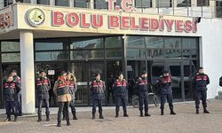 Bolu Belediyesi'ne 'Çöp İhalesi' Operasyonu: 34 Milyonluk Usulsüzlük İddiasıyla 22 Gözaltı Kararı