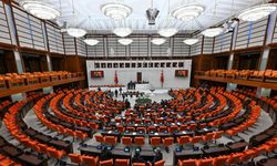 AK Parti’den Yeni "Sağlık Paketi": Sigara ve Gıda Takviyelerine Sıkı Denetim Geliyor!