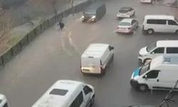 İstanbul’u Sağanak Vurdu, Esenyurt’ta Dehşet Anları: Sel Sularına Kapılan Kadını Vatandaşlar Kurtardı!