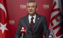 Özgür Özel’den İl Başkanları Toplantısı’nda Sert Açıklamalar: "Bir Darbe Dönemi İçindeyiz"