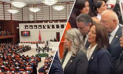 TBMM’de Yeni Sezonun İlk Gününde "Ayağa Kalkmama" ve "Salonu Terk Etme" Protestosu!