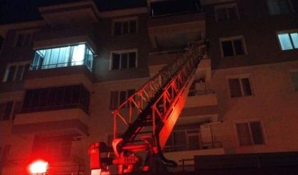 Çorum'da anne evi ateşe verdi; Küçük çocuk yanarak öldü
