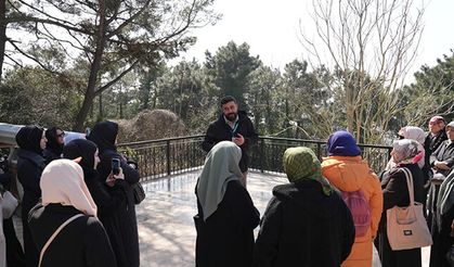 Maltepeliler kutsal mekânları ziyaret ediyor